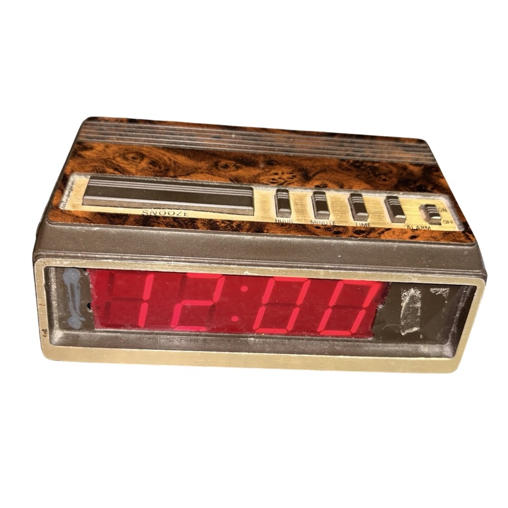 Vintage '80s Westclox Digital Alarm Clock Wood Panel Grain Model 22714 As Is